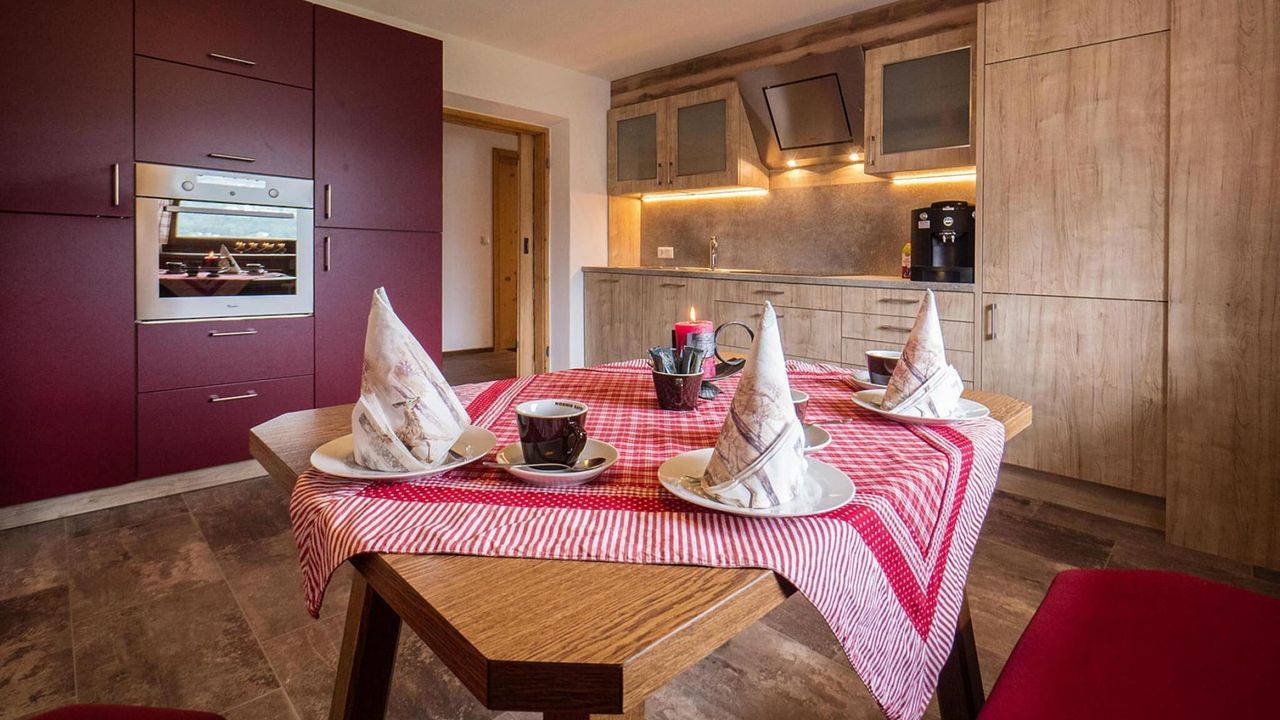 DiningRoom DiningRoom